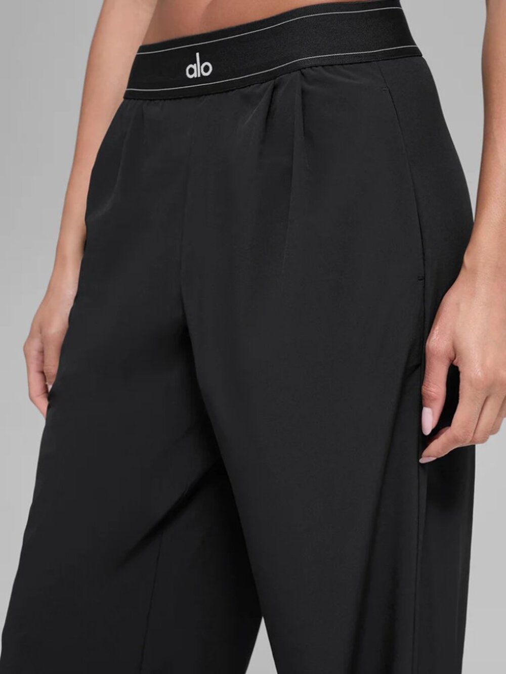Brand New Alo Yoga Trouser|Pants Black（Regular）NWT 🙆‍♀️💘 - Picture 8 of 9